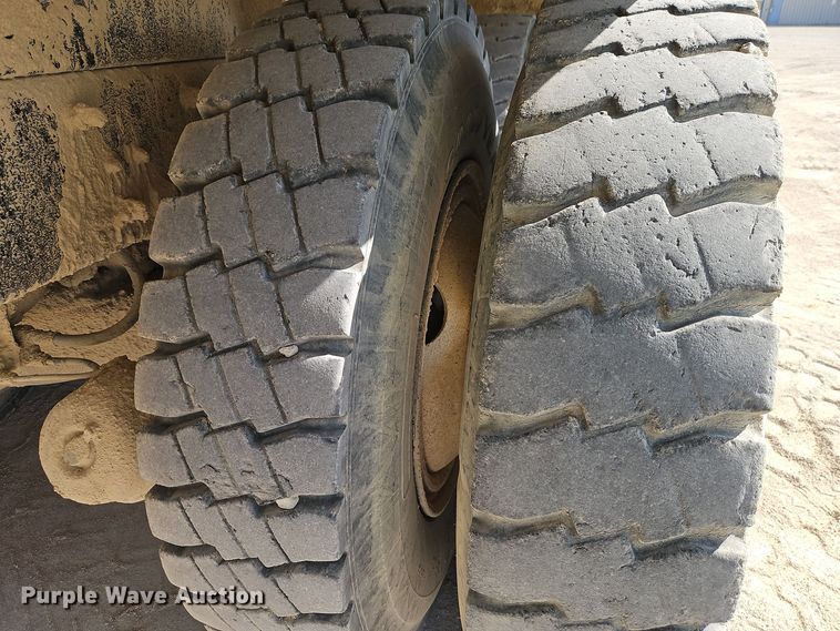 image for item DW2344 2003 Mack DM688SX dump truck