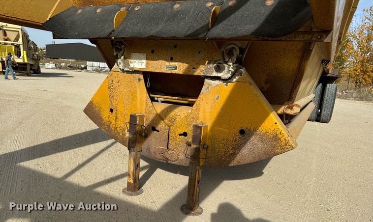 image for item DW2348 1995 Load King 2060-40-2 bottom dump trailer