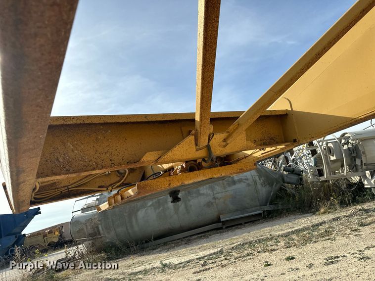 image for item DW2348 1995 Load King 2060-40-2 bottom dump trailer