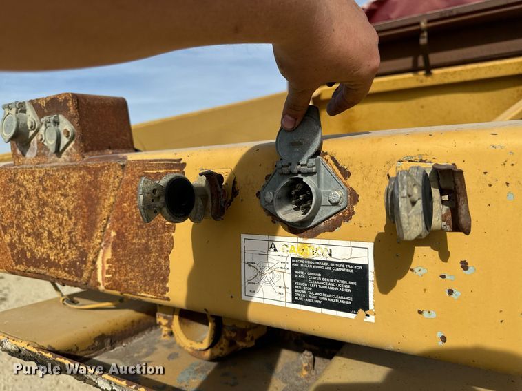 image for item DW2348 1995 Load King 2060-40-2 bottom dump trailer