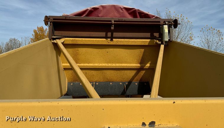 image for item DW2348 1995 Load King 2060-40-2 bottom dump trailer