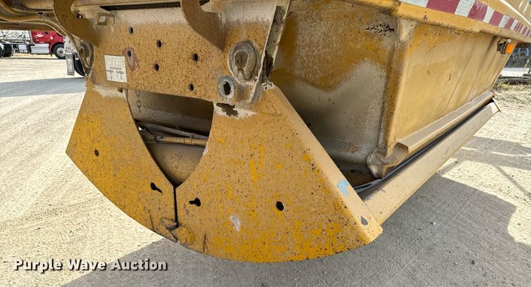 image for item DW2348 1995 Load King 2060-40-2 bottom dump trailer
