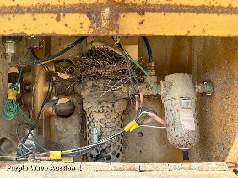 image for item DW2348 1995 Load King 2060-40-2 bottom dump trailer