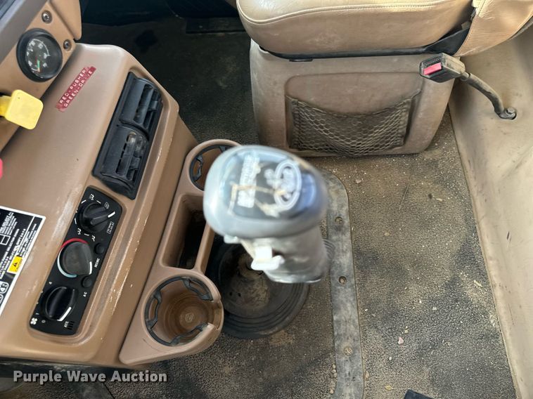 image for item DW2349 2004 Mack CV713 semi truck