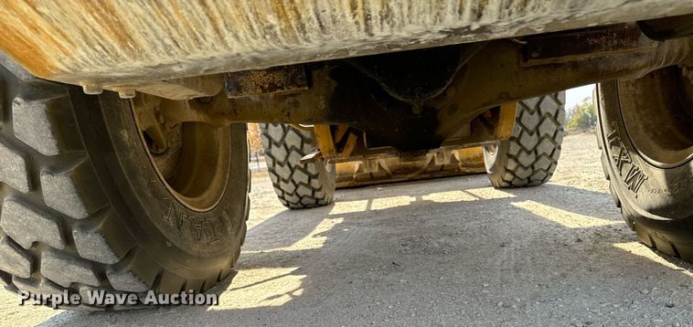 image for item DW2351 1984 Caterpillar 926 wheel loader