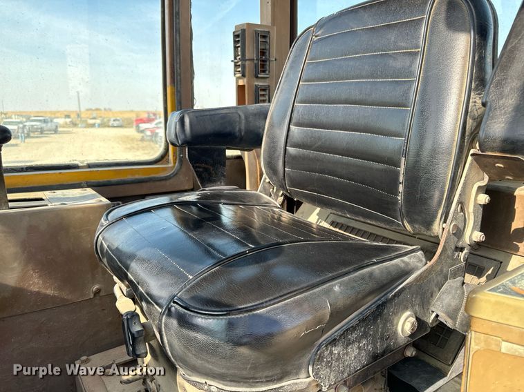 image for item DW2351 1984 Caterpillar 926 wheel loader