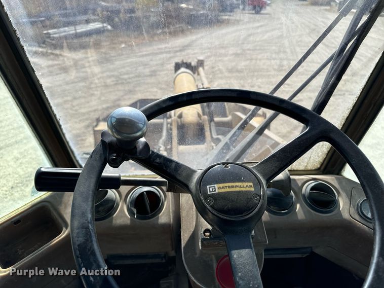 image for item DW2351 1984 Caterpillar 926 wheel loader