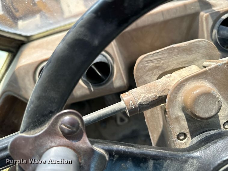 image for item DW2351 1984 Caterpillar 926 wheel loader