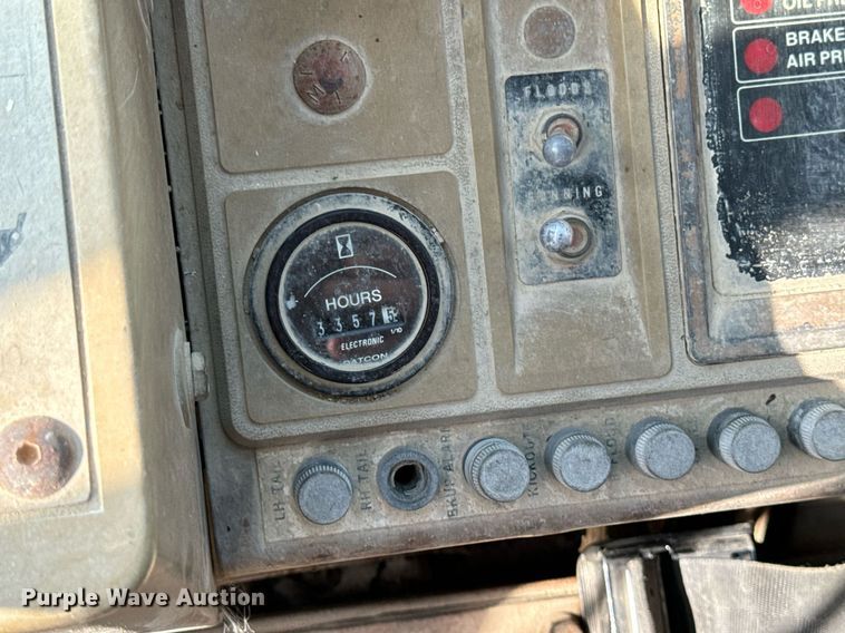 image for item DW2351 1984 Caterpillar 926 wheel loader