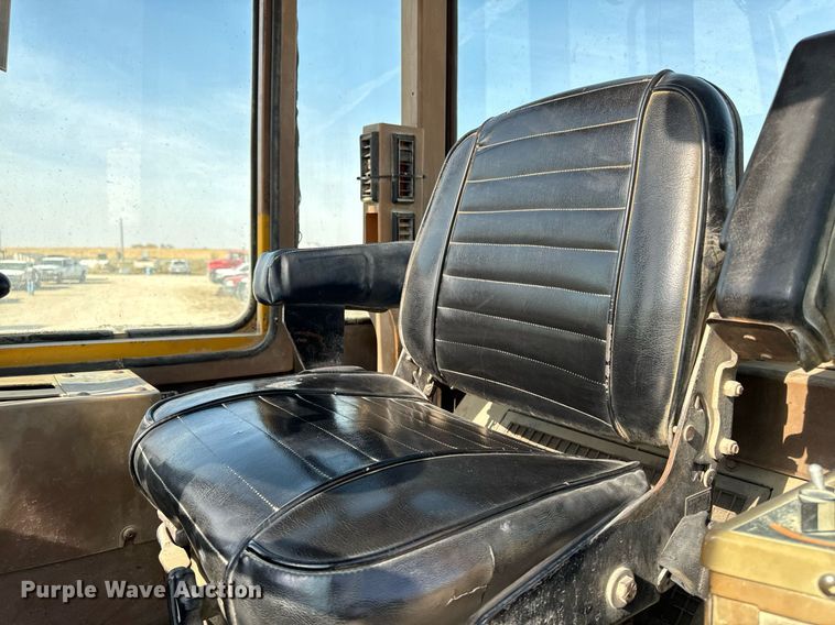 image for item DW2351 1984 Caterpillar 926 wheel loader