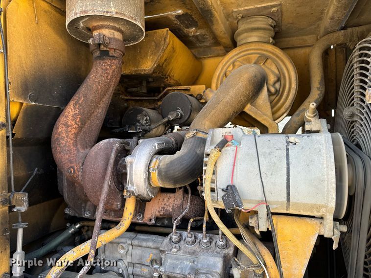 image for item DW2351 1984 Caterpillar 926 wheel loader