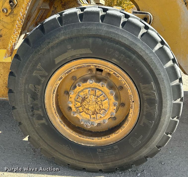 image for item DW2351 1984 Caterpillar 926 wheel loader