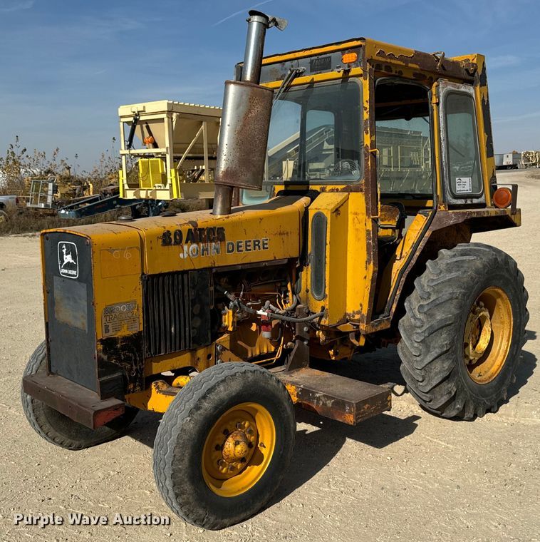 image for item DW2358 1984 John Deere 401D tractor