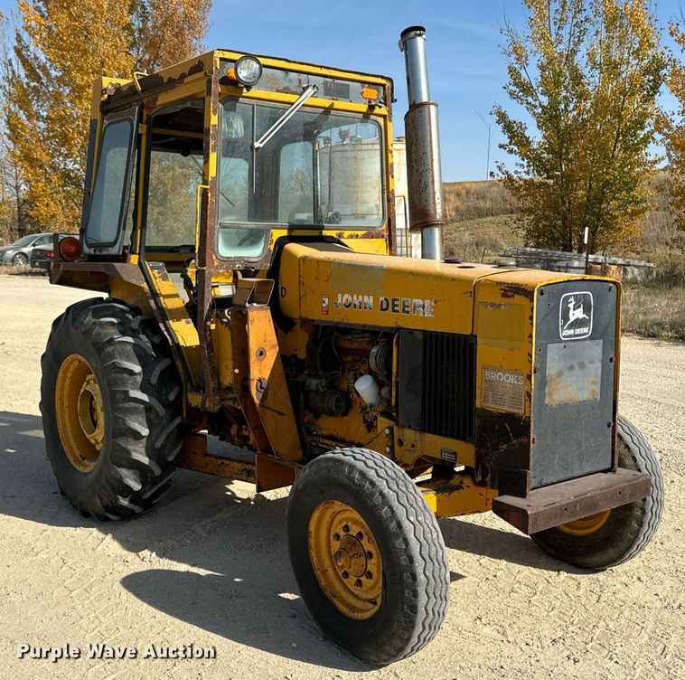 image for item DW2358 1984 John Deere 401D tractor