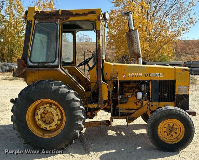 image for item DW2358 1984 John Deere 401D tractor