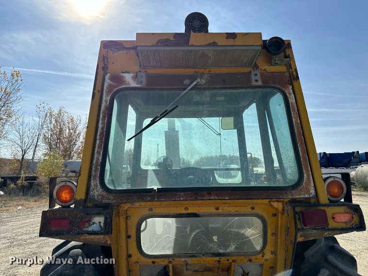 image for item DW2358 1984 John Deere 401D tractor