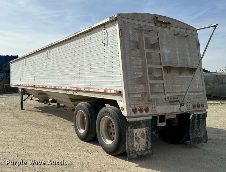 image for item DW2364 2002 Wilson DWH-400 grain trailer
