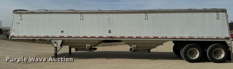 image for item DW2364 2002 Wilson DWH-400 grain trailer