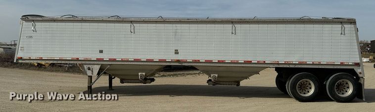 image for item DW2364 2002 Wilson DWH-400 grain trailer