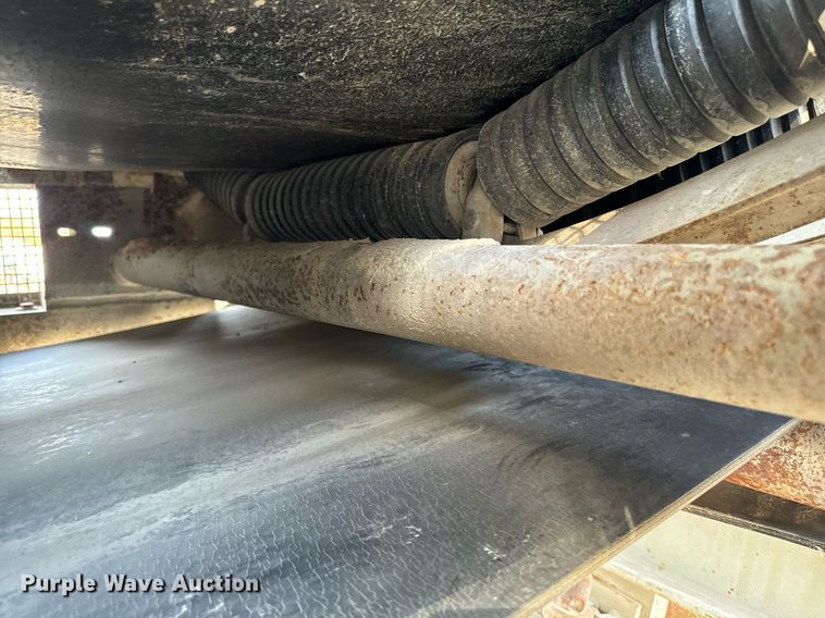 image for item DW2365 1995 CedarRapids Super 72 crusher