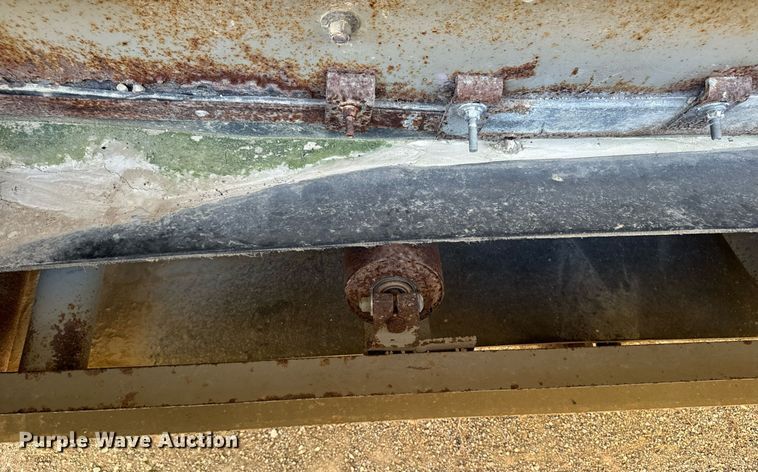 image for item DW2365 1995 CedarRapids Super 72 crusher