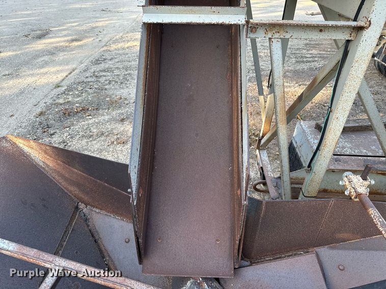 image for item DW2365 1995 CedarRapids Super 72 crusher