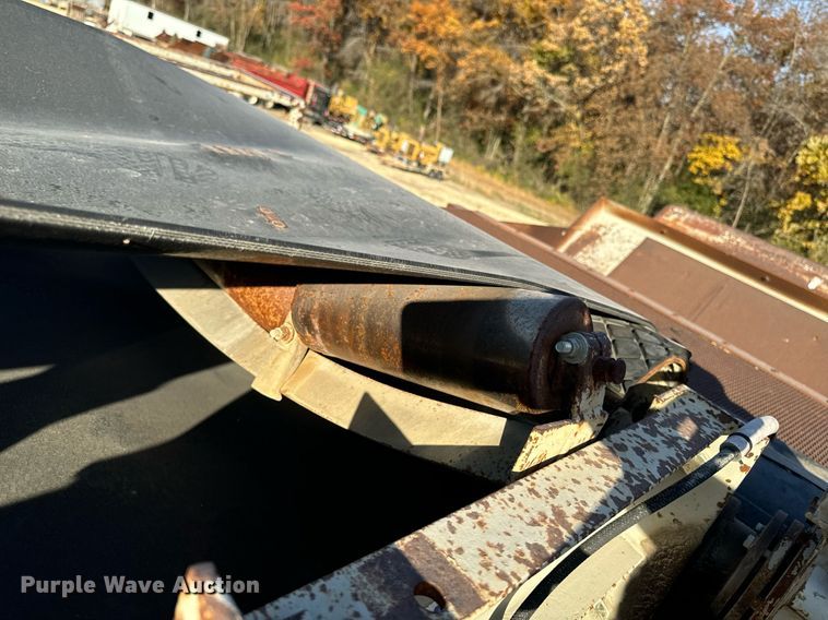 image for item DW2365 1995 CedarRapids Super 72 crusher