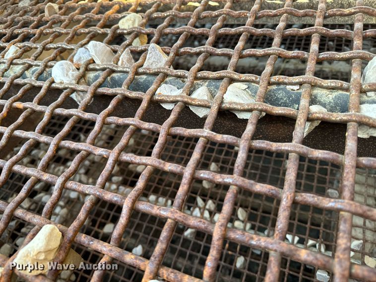 image for item DW2365 1995 CedarRapids Super 72 crusher