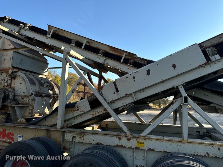 image for item DW2365 1995 CedarRapids Super 72 crusher