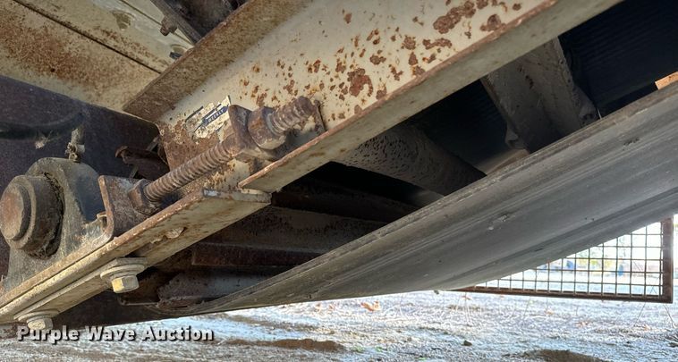 image for item DW2365 1995 CedarRapids Super 72 crusher