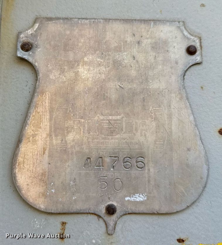 image for item DW2365 1995 CedarRapids Super 72 crusher