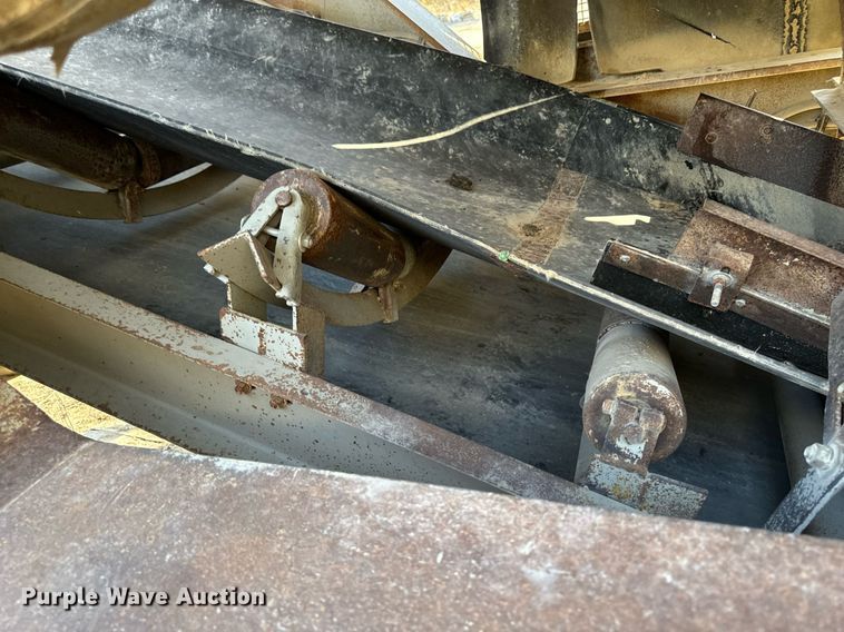 image for item DW2365 1995 CedarRapids Super 72 crusher