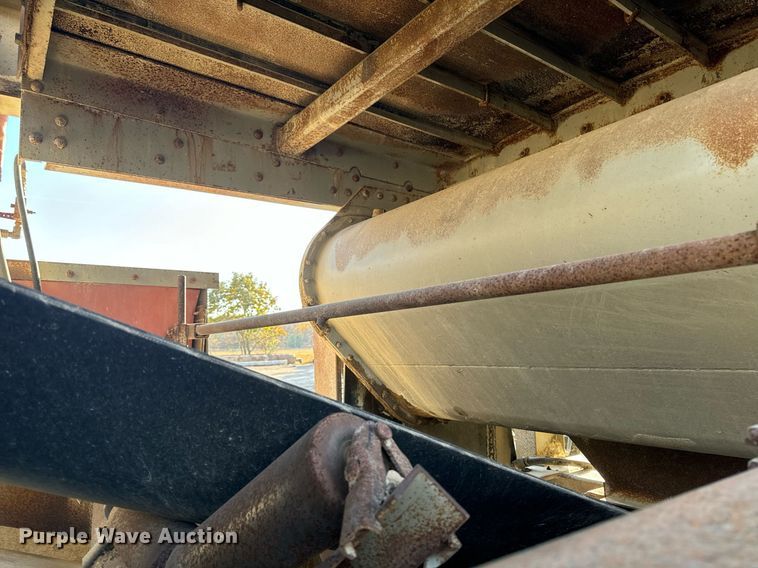 image for item DW2365 1995 CedarRapids Super 72 crusher