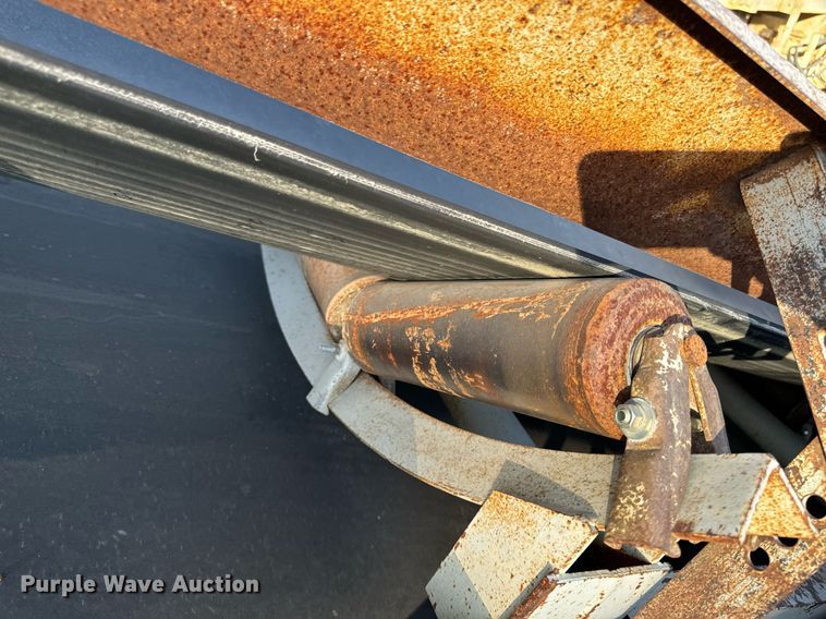 image for item DW2365 1995 CedarRapids Super 72 crusher