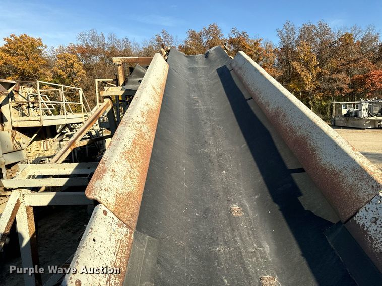 image for item DW2365 1995 CedarRapids Super 72 crusher