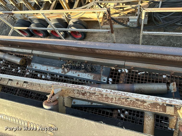 image for item DW2365 1995 CedarRapids Super 72 crusher