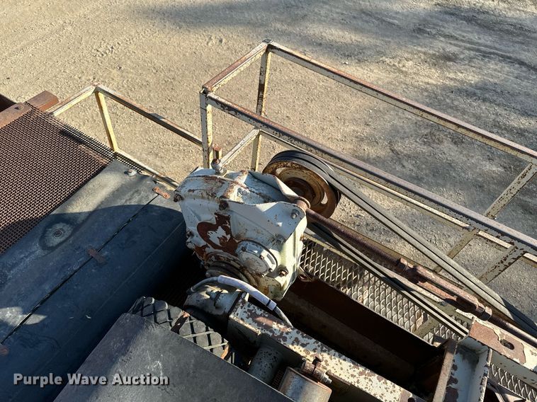 image for item DW2365 1995 CedarRapids Super 72 crusher