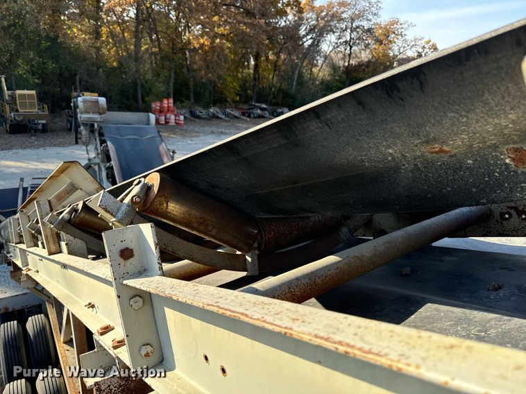 image for item DW2365 1995 CedarRapids Super 72 crusher