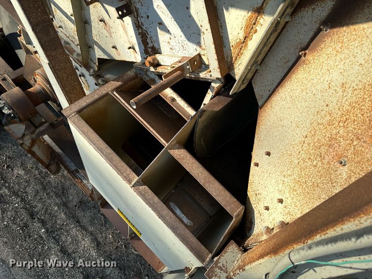 image for item DW2365 1995 CedarRapids Super 72 crusher