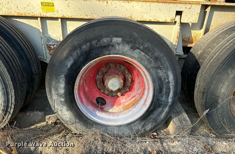 image for item DW2365 1995 CedarRapids Super 72 crusher