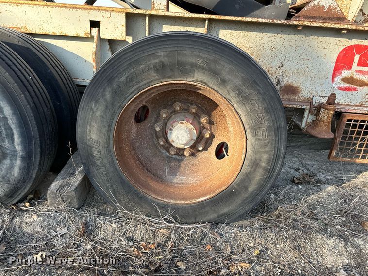 image for item DW2365 1995 CedarRapids Super 72 crusher