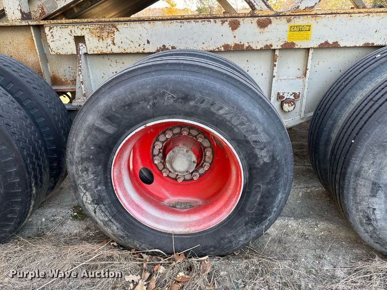 image for item DW2365 1995 CedarRapids Super 72 crusher