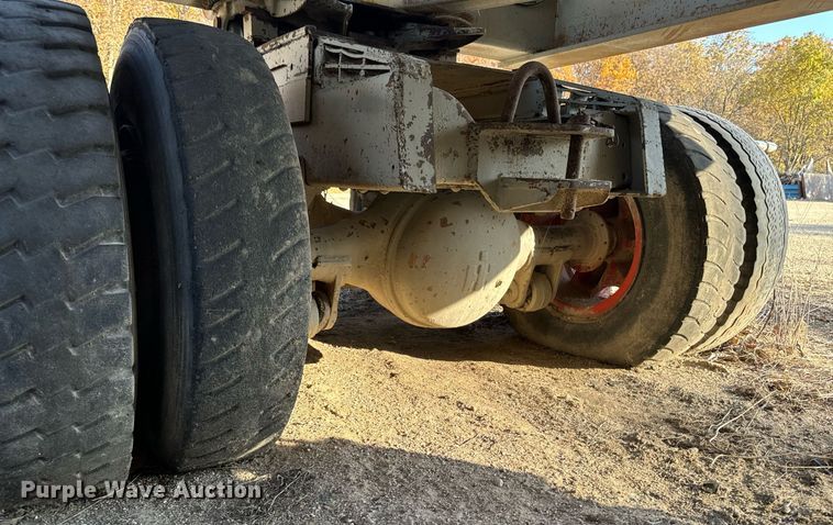 image for item DW2365 1995 CedarRapids Super 72 crusher