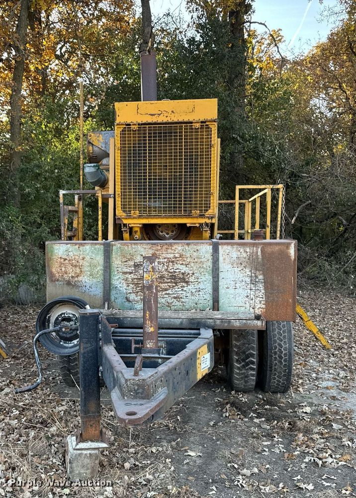 image for item DW2366 1975 Caterpillar D353 power unit