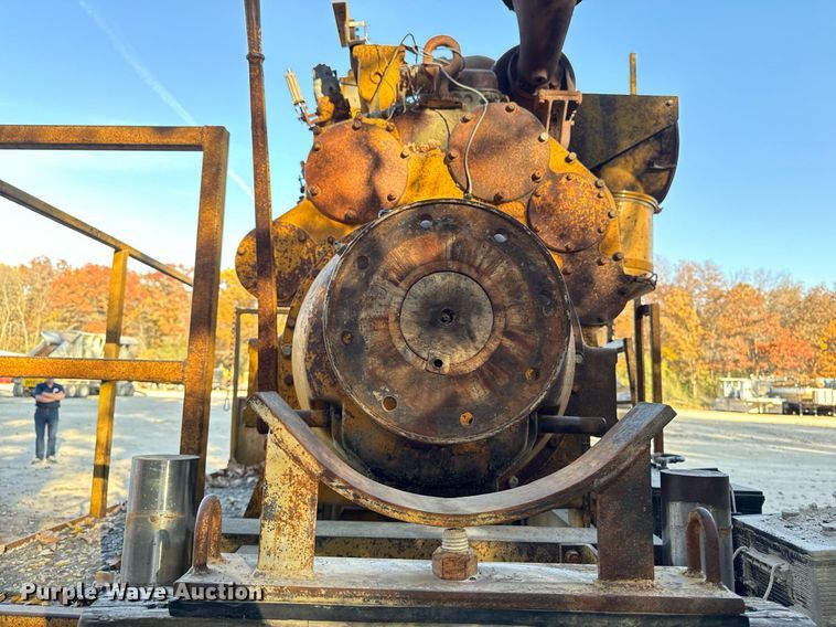 image for item DW2366 1975 Caterpillar D353 power unit