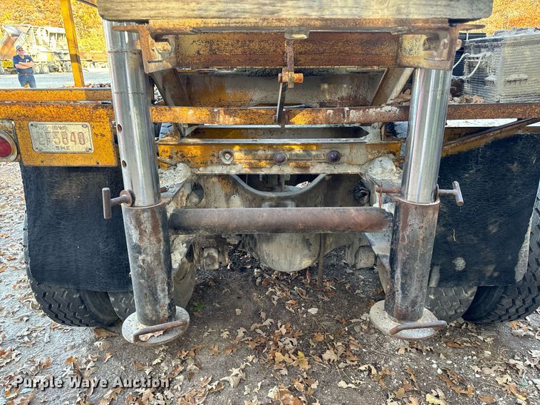 image for item DW2366 1975 Caterpillar D353 power unit