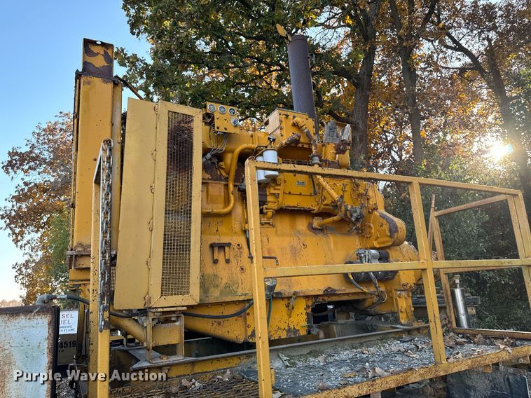 image for item DW2366 1975 Caterpillar D353 power unit