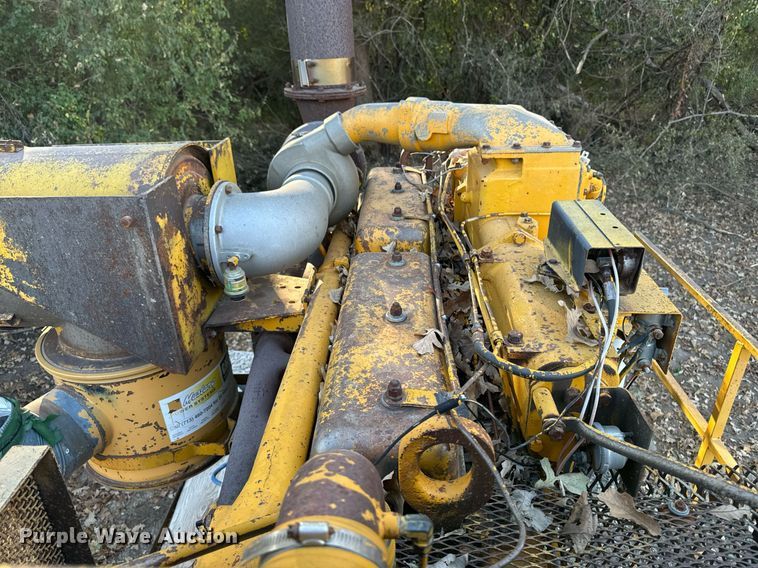 image for item DW2366 1975 Caterpillar D353 power unit