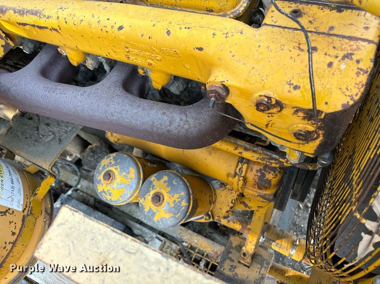 image for item DW2366 1975 Caterpillar D353 power unit