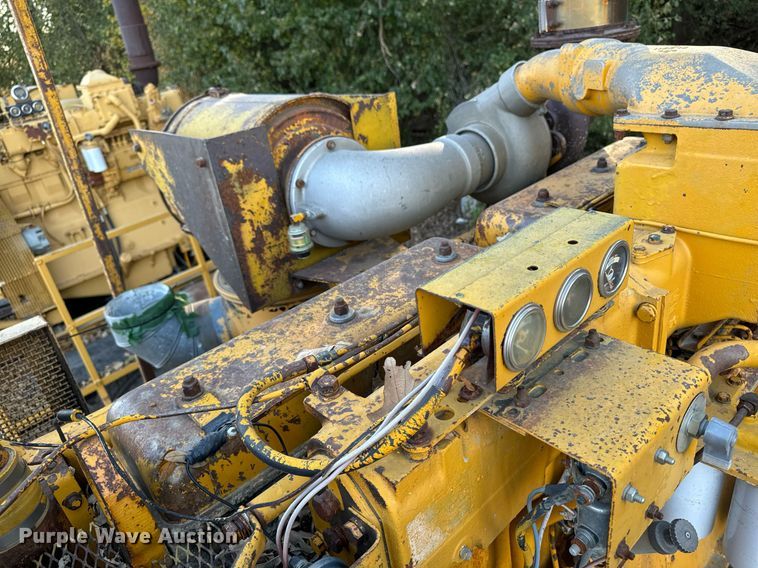 image for item DW2366 1975 Caterpillar D353 power unit